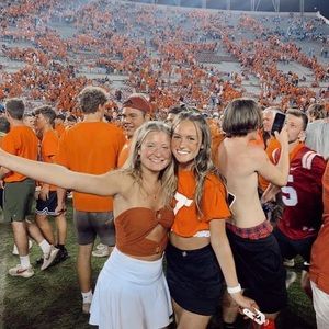 Meet your Posher, Jillian